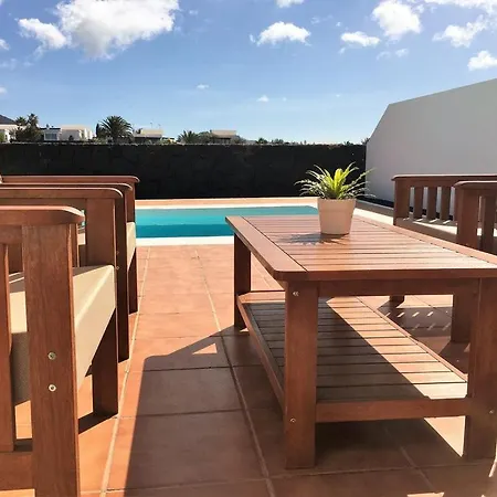 Papagayo 107 Playa Blanca With Private Heated Pool Air Conditioning Wifi
