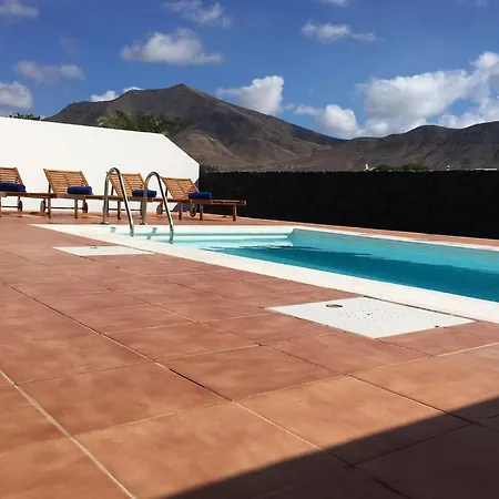 Villa Papagayo 107 Playa Blanca With Private Heated Pool Air Conditioning Wifi